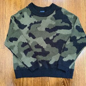 SCOOP Camo Boxy Green Black Crewneck Sweater Size XS, NWT